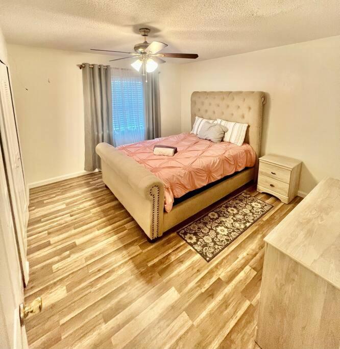 Pinebrook Home Close To Beach Ларго Екстериор снимка